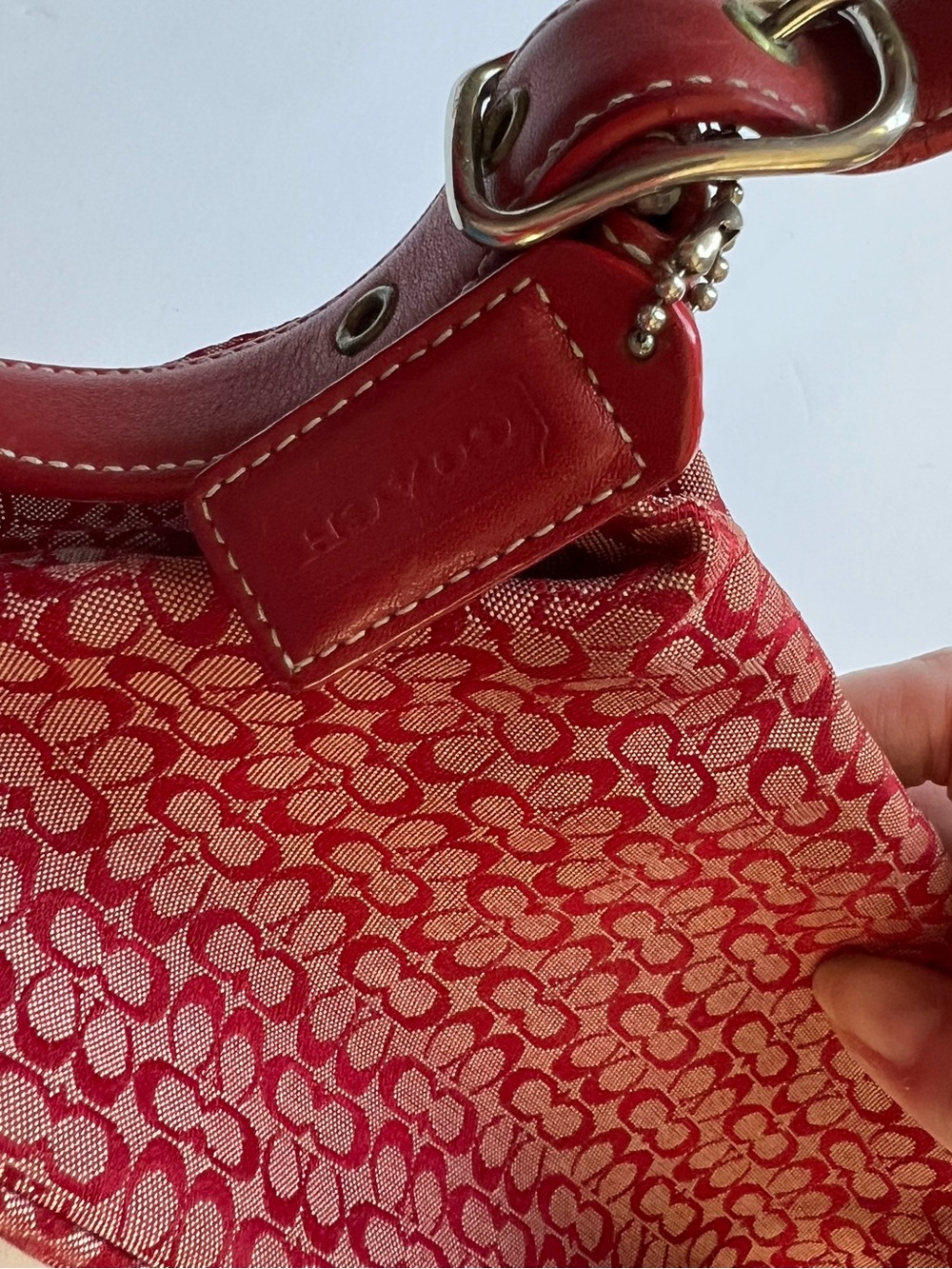 Coach 2000s Red Signature-Pattern Shoulder Bag - Picture 3 of 6